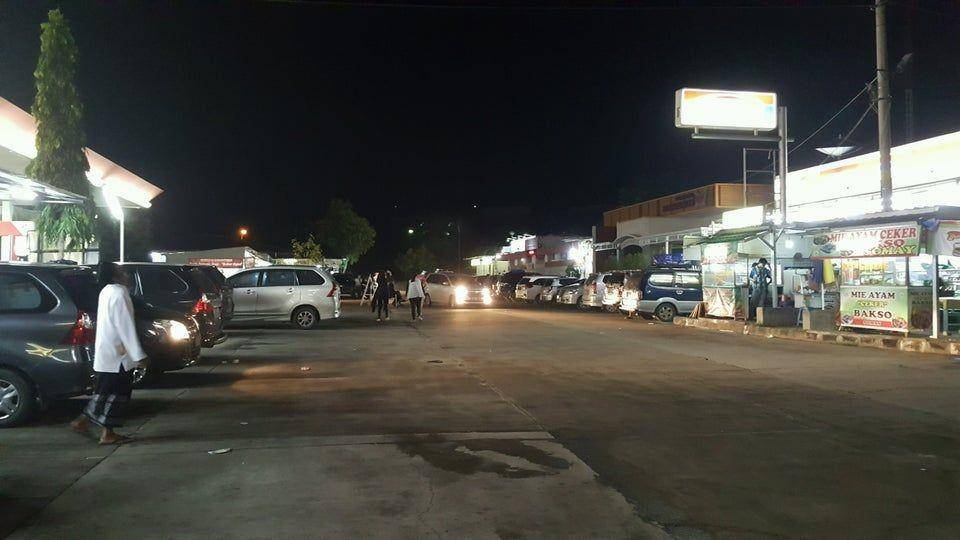Ilustrasi Rest Area KM 208 B (https://id.foursquare.com/Jefry R)