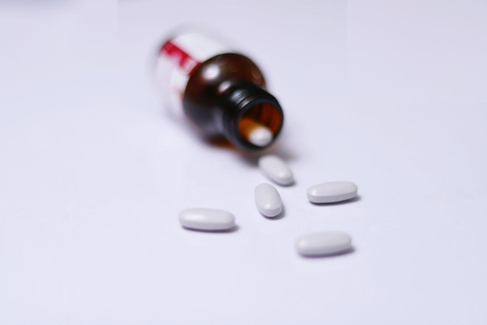 Acetazolamide: Manfaat, Peringatan, Interaksi, Dosis dan Efek Samping