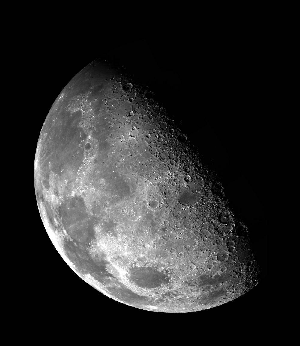 Bulan (unsplash.com/@nasa)