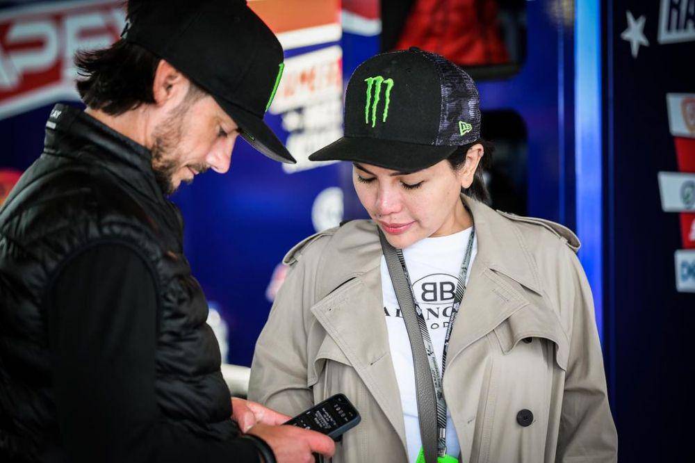 potret Nikita Mirzani liburan di Portugal (instagram.com/nikitamirzanimawardi_172)