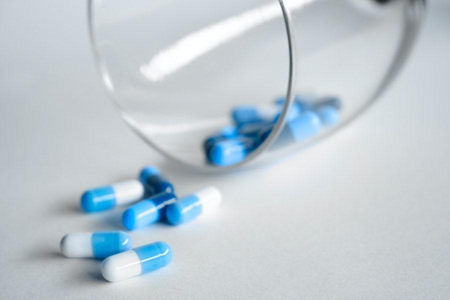 ACE Inhibitor: Manfaat, Peringatan, Interaksi, dan Efek Samping