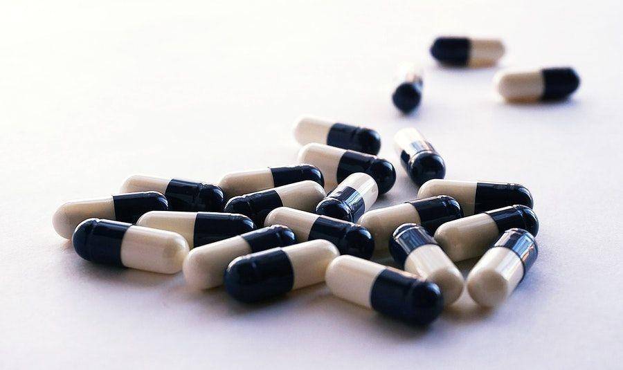 ilustrasi obat (pexels.com/suzy hazelwood)