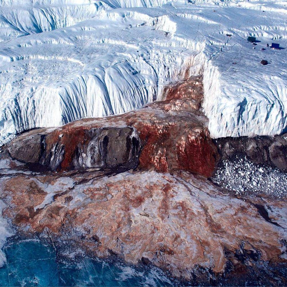 Antarctica's Blood Red Waterfall (instagram.com/radio.316)