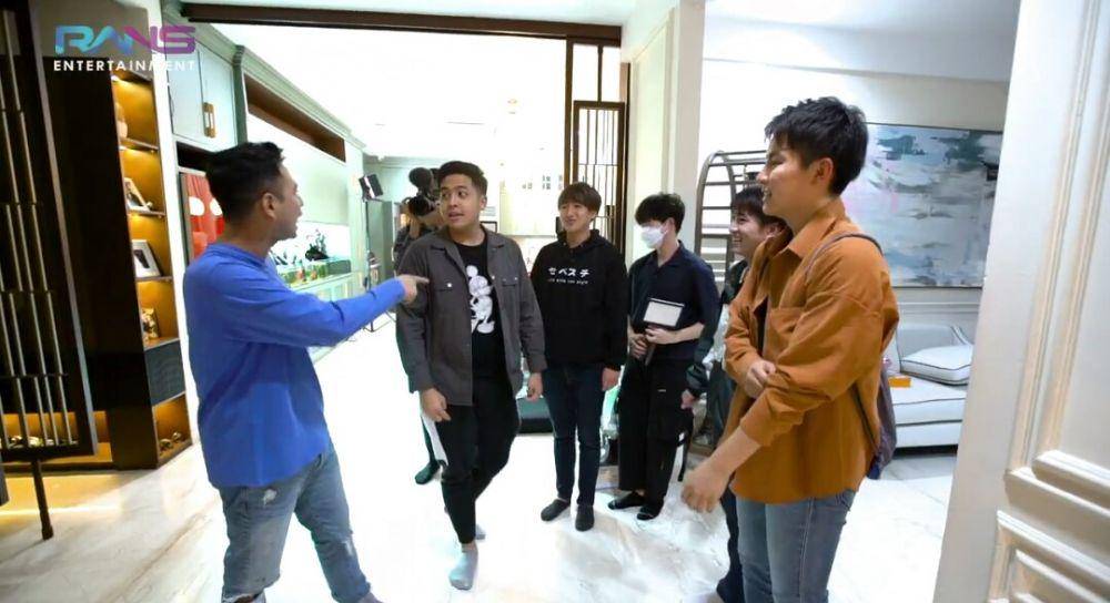 potret Waseda Boys berkunjung ke rumah Raffi Ahmad (youtube.com/Rans Entertainment)