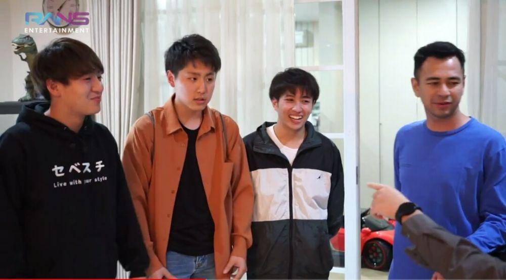 potret Waseda Boys berkunjung ke rumah Raffi Ahmad (youtube.com/Rans Entertainment)
