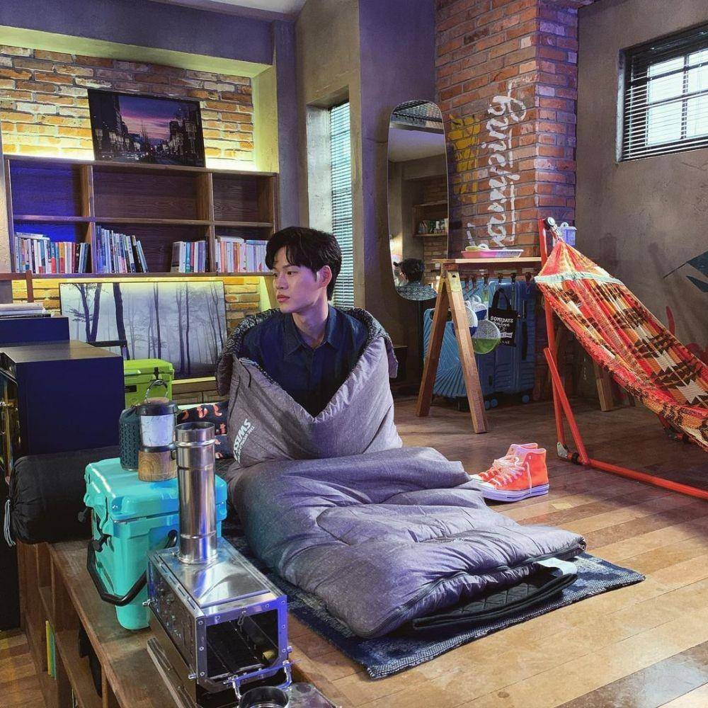 Yoon Ji On (instagram.com/jiii0n__)