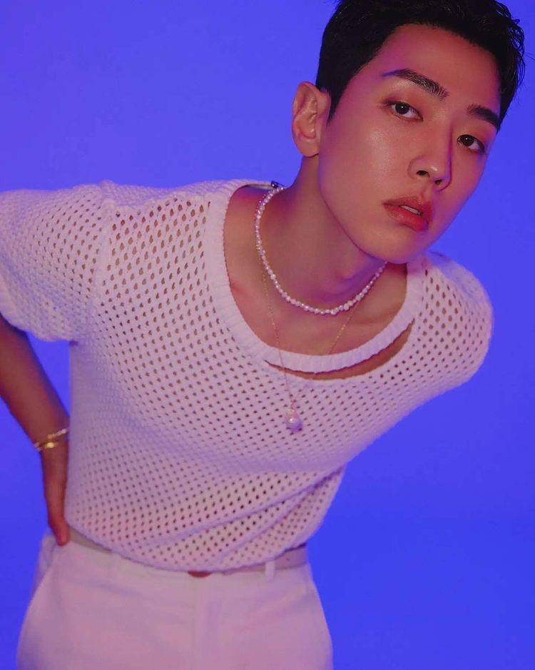 Penyanyi GRAY (Instagram.com/callmegray)
