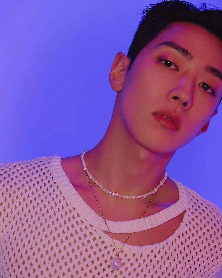 Penyanyi GRAY (Instagram.com/callmegray)