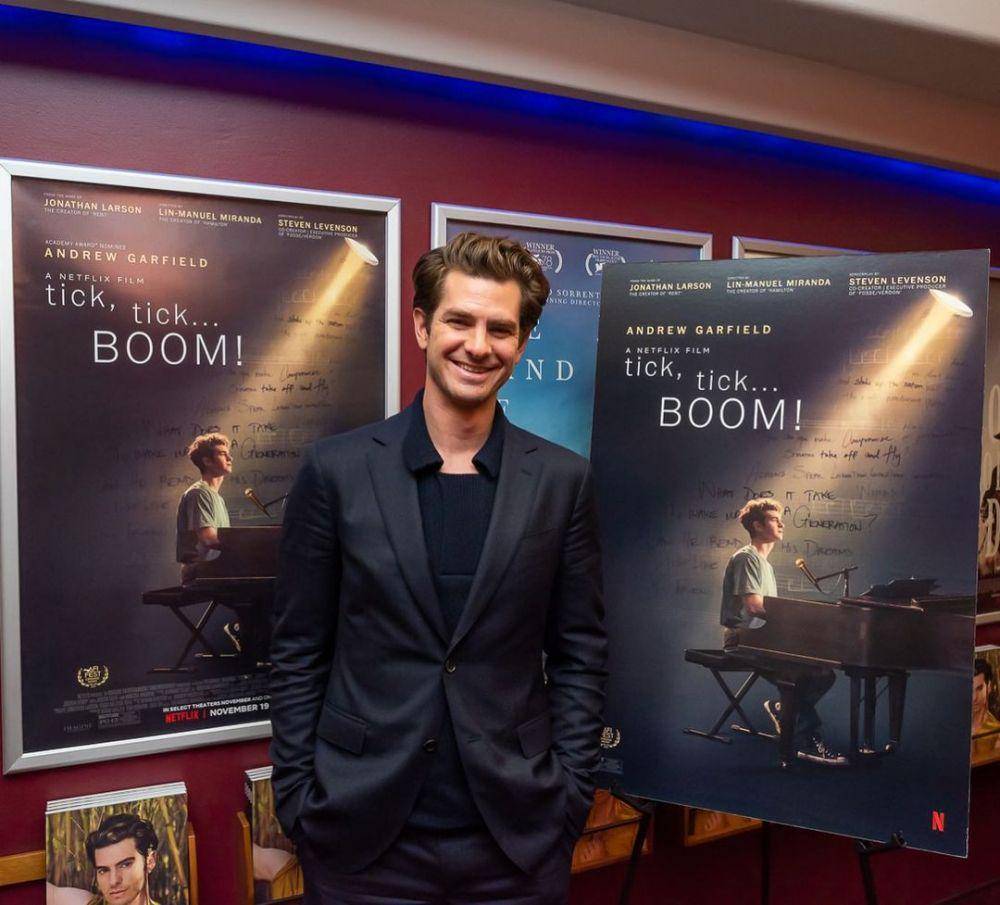 Andrew Garfield (instagram.com/paristheaternyc)