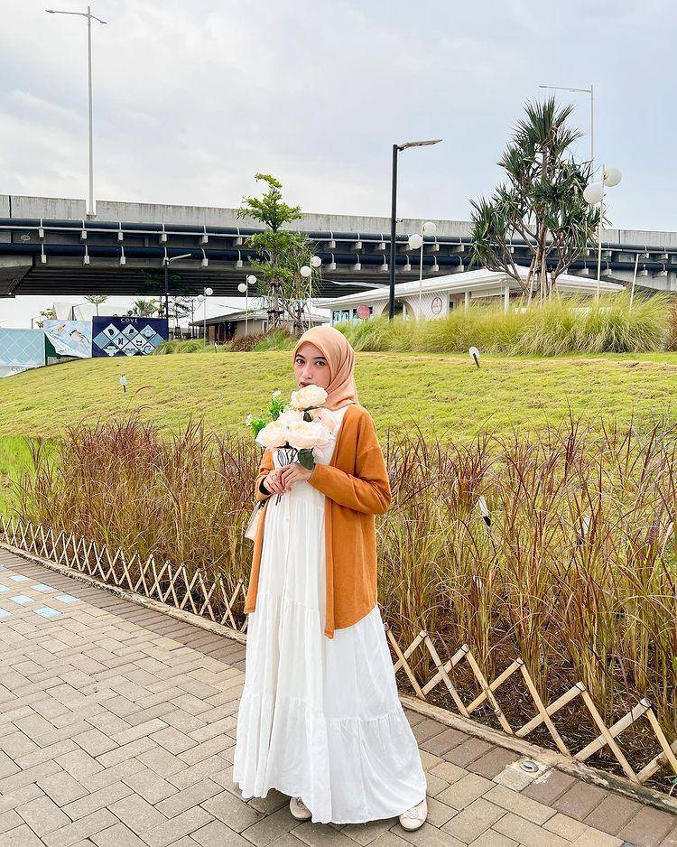referensi gaya lebaran (instagram.com/rafikarahmaa)