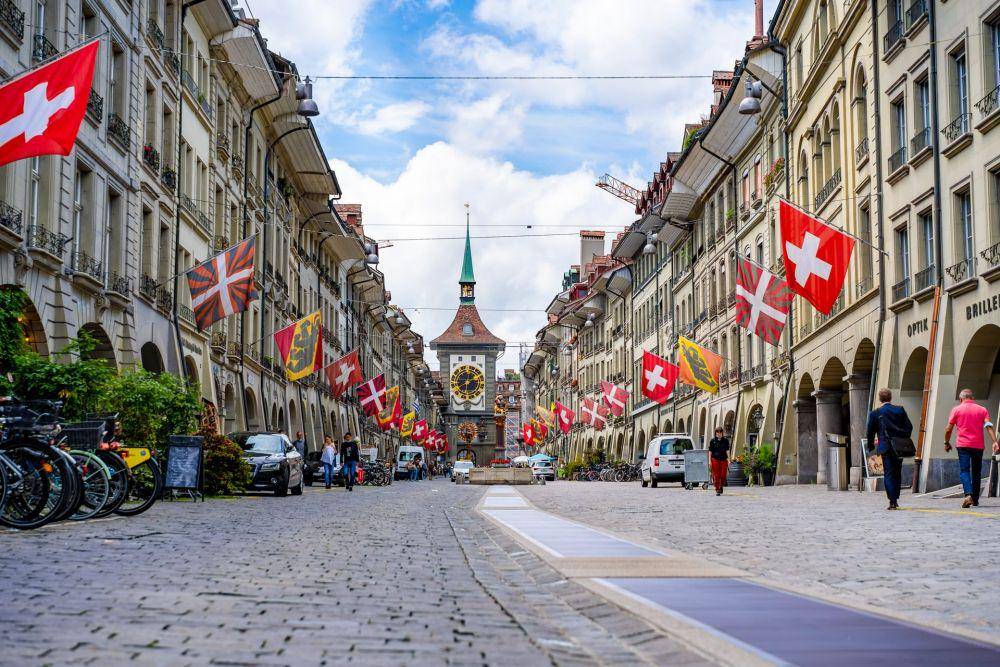 Kota Bern, Swiss (unsplash.com/Alin Andersen)