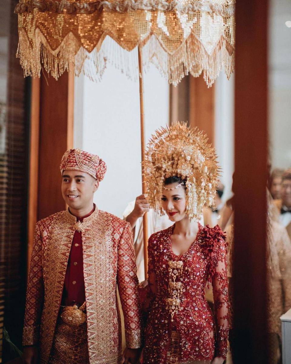 ilustrasi pernikahan dengan adat Minang (instagram.com/morden.co)