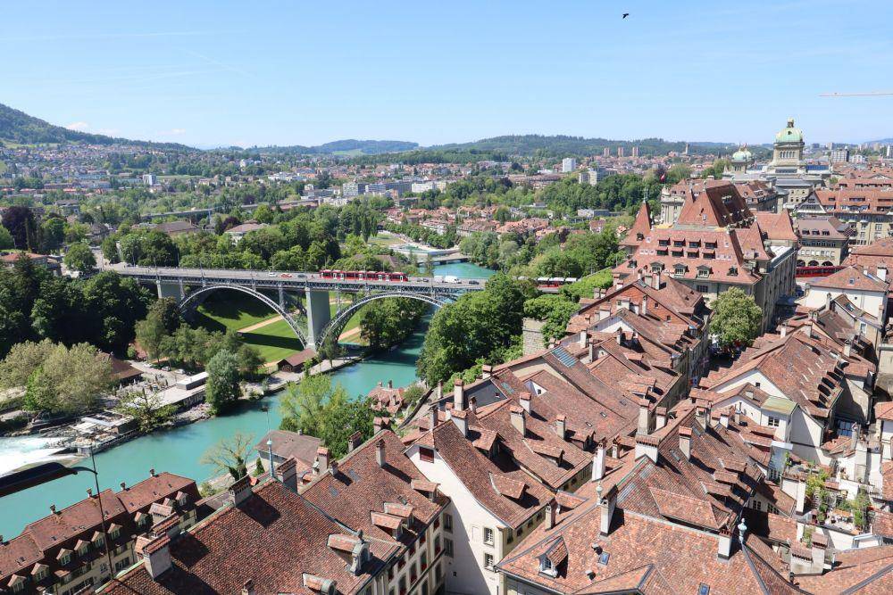 Kota Bern, Swiss (unsplash.com/Carol Jeng)