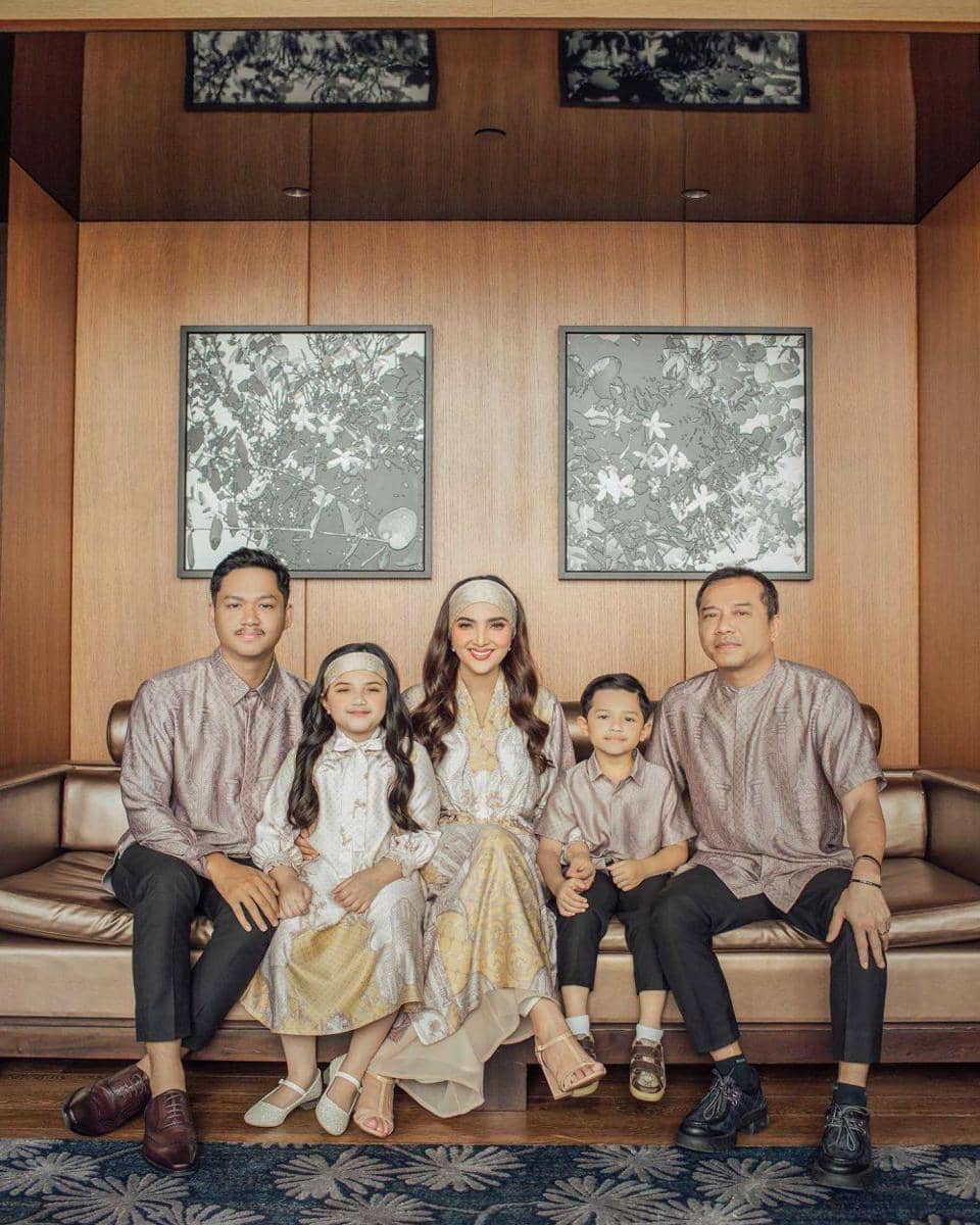 Ashanty dan keluarga (instagram.com/ashanty_ash)