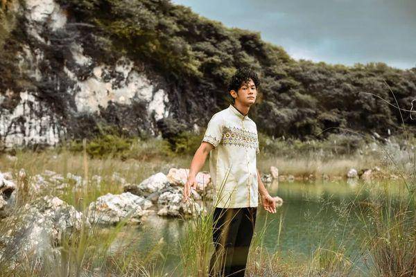 Baju koko Manzone (instagram.com/manzoneofficial)
