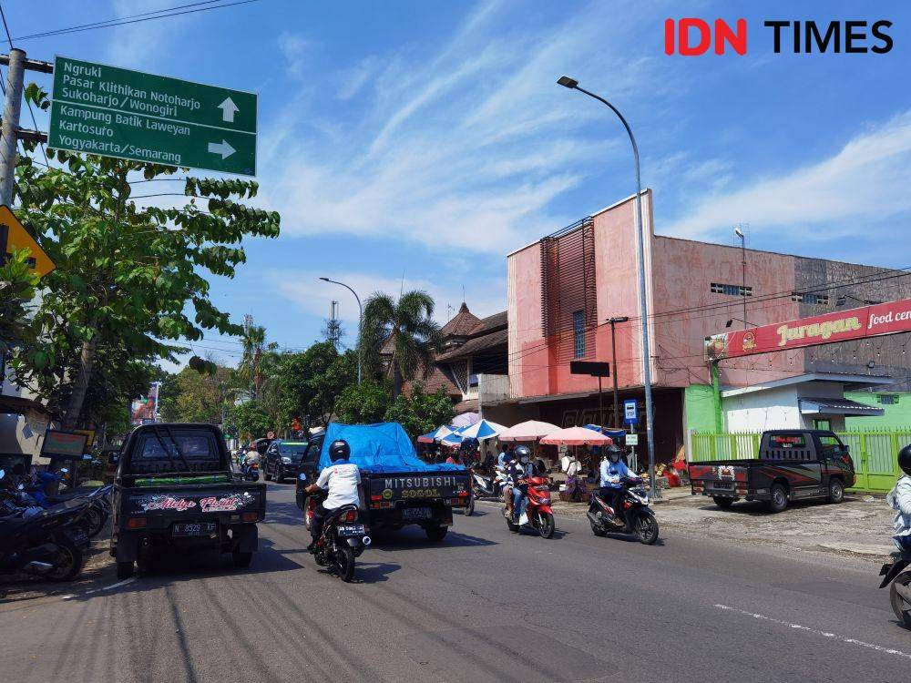 Jalan Honggowongso Kota Surakarta. (IDN Times/Larasati Rey)