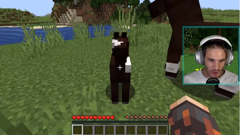 ilustrasi Pewdiepie memainkan Minecraft (pewdiepie.fandom.com)