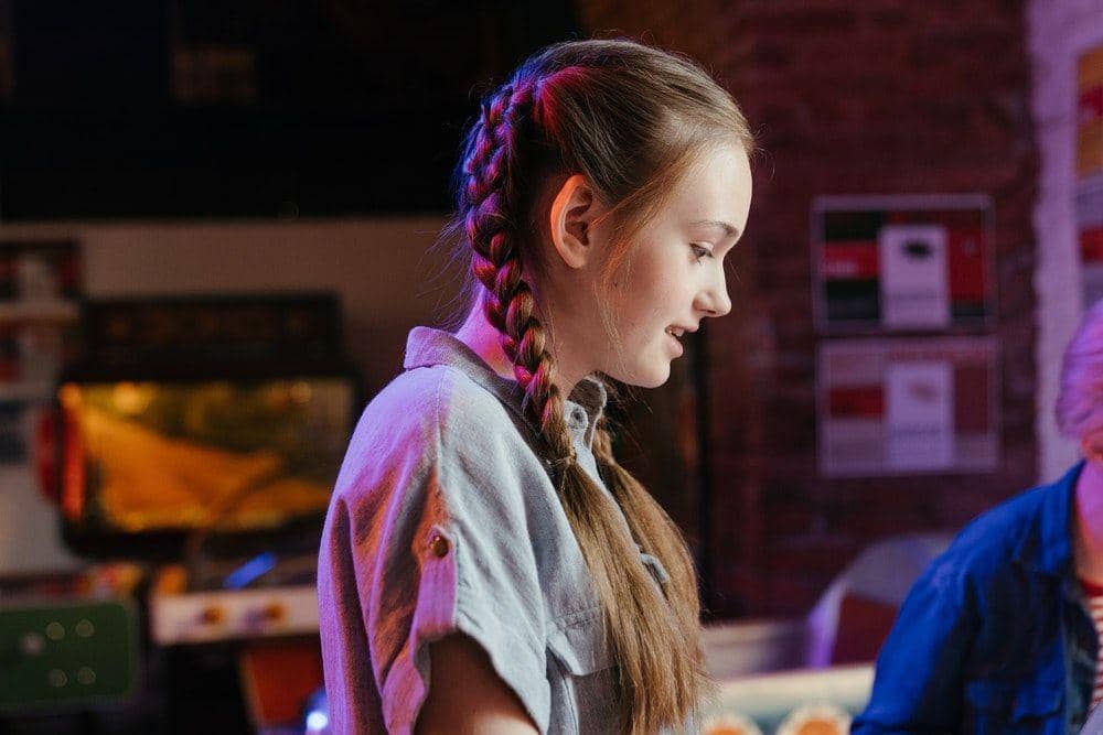 ilustrasi gadis berkepang (pexels.com/cottonbro)