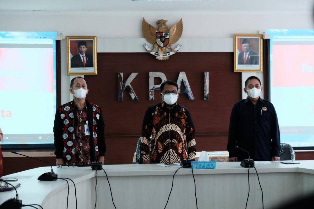 Penandatanganan perjanjian kerja sama tentang pemenuhan hak restitusi anak korban (dok. KemenPPPA)