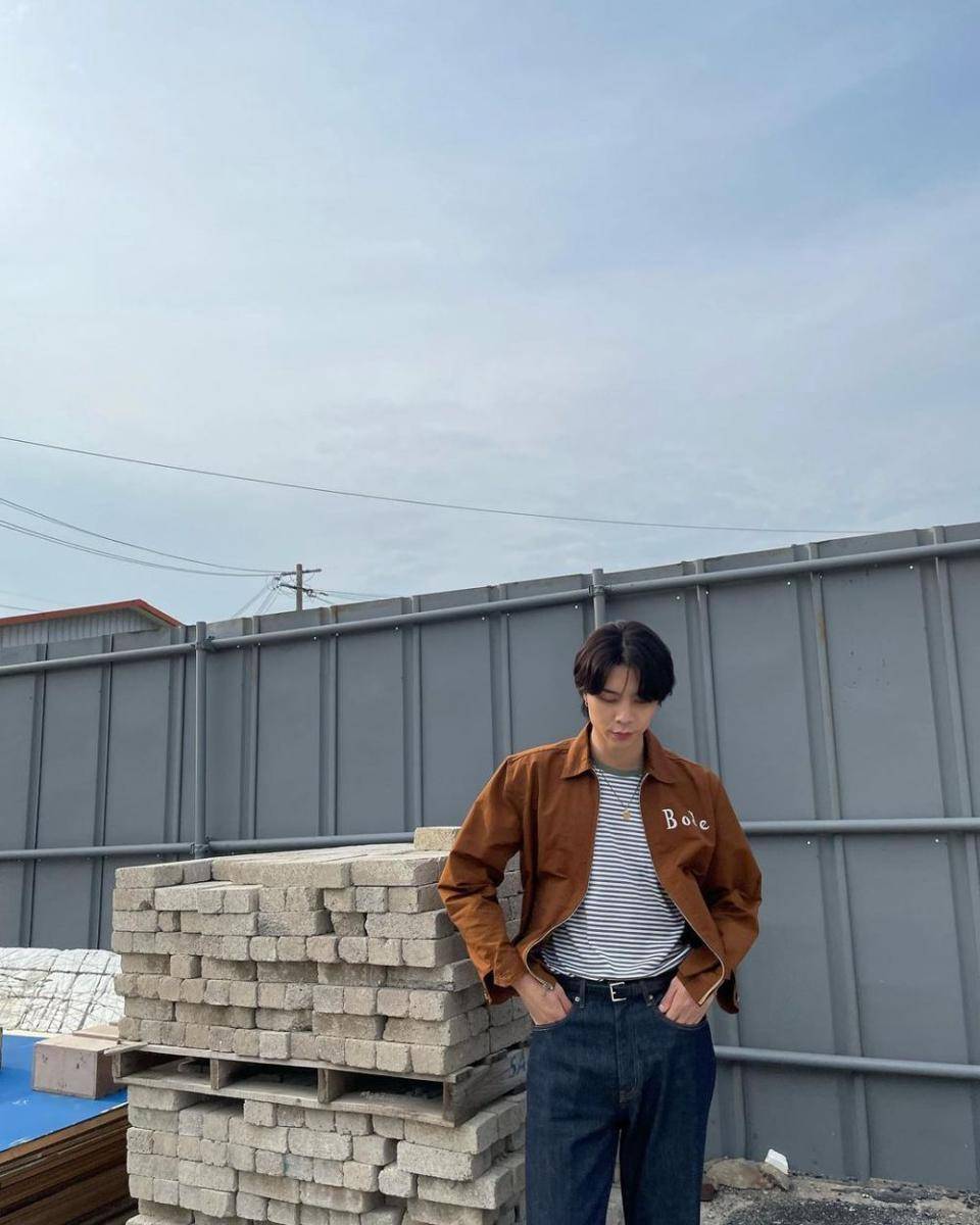 potret Johnny NCT (Instagram.com/johnnyjsuh)