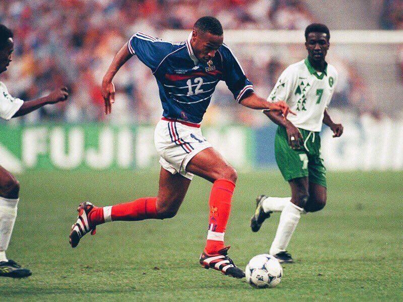 Thierry Henry (twitter.com/90sfootball)