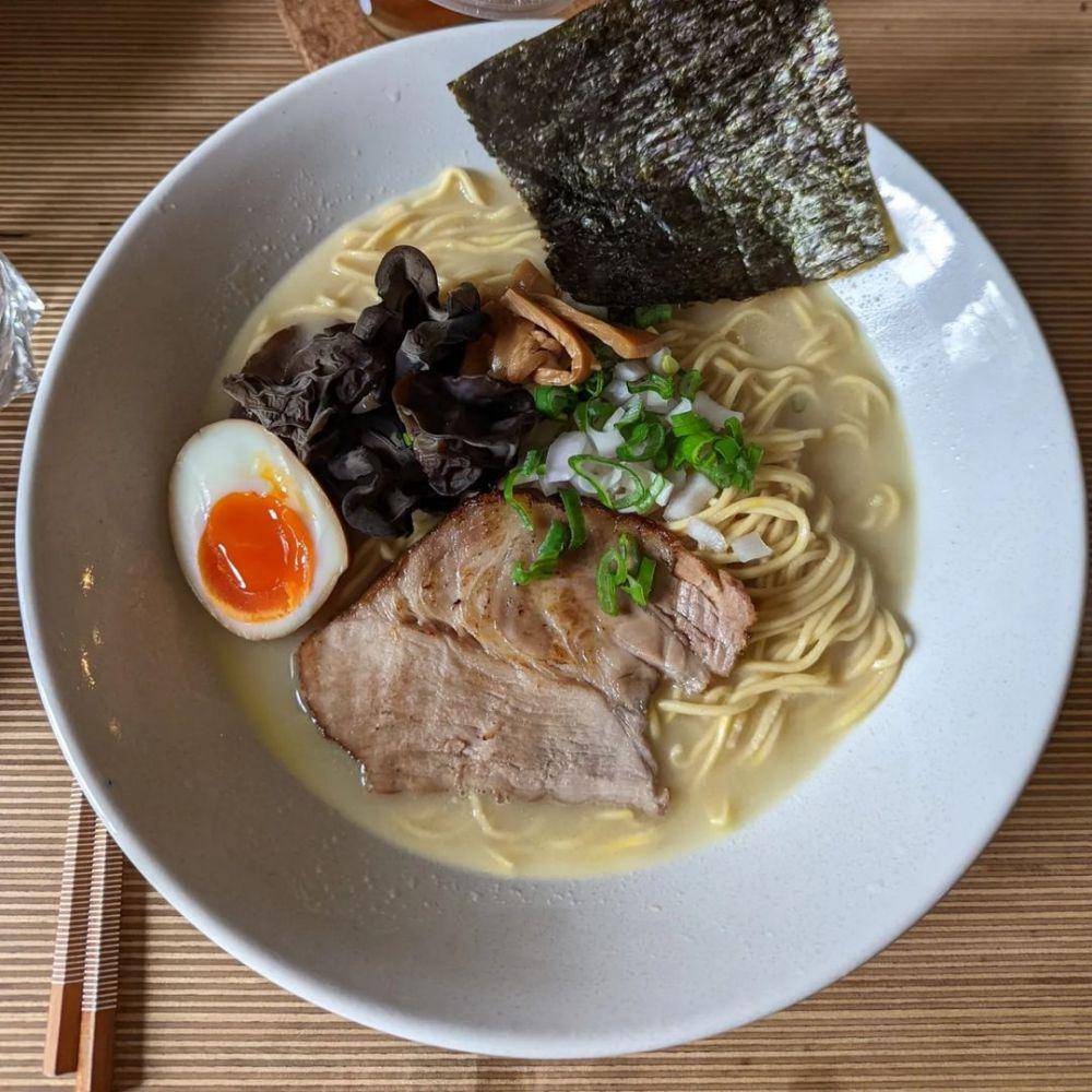 ilustrasi tori paitan ramen (instagram.com/menya_wen)