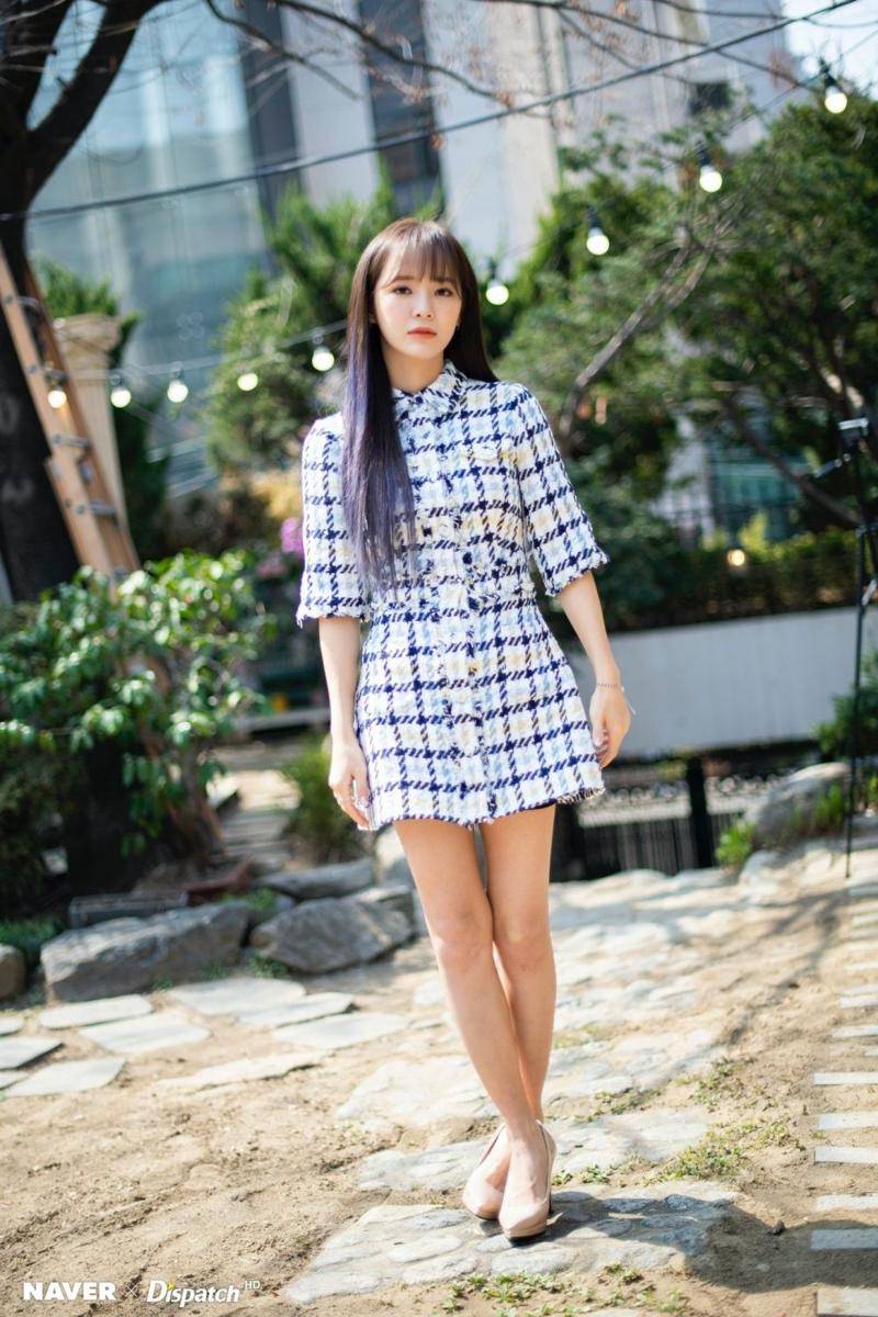 outfit girly Sejeong (twitter.com/karinaa00480465)