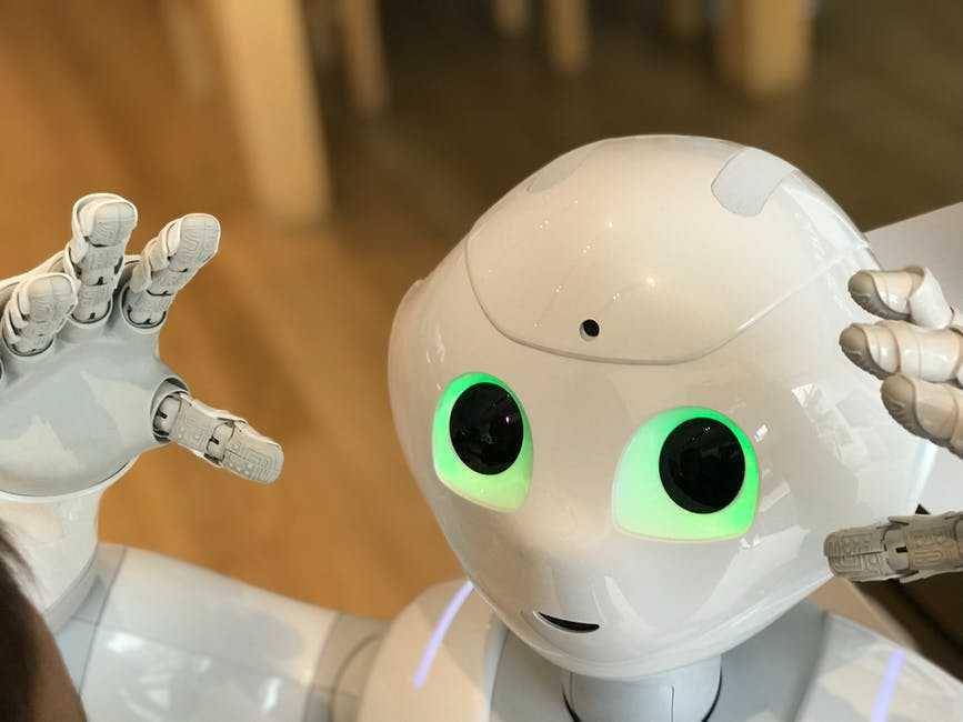 ilustrasi robot (pexels.com/Laura Musikanksi)