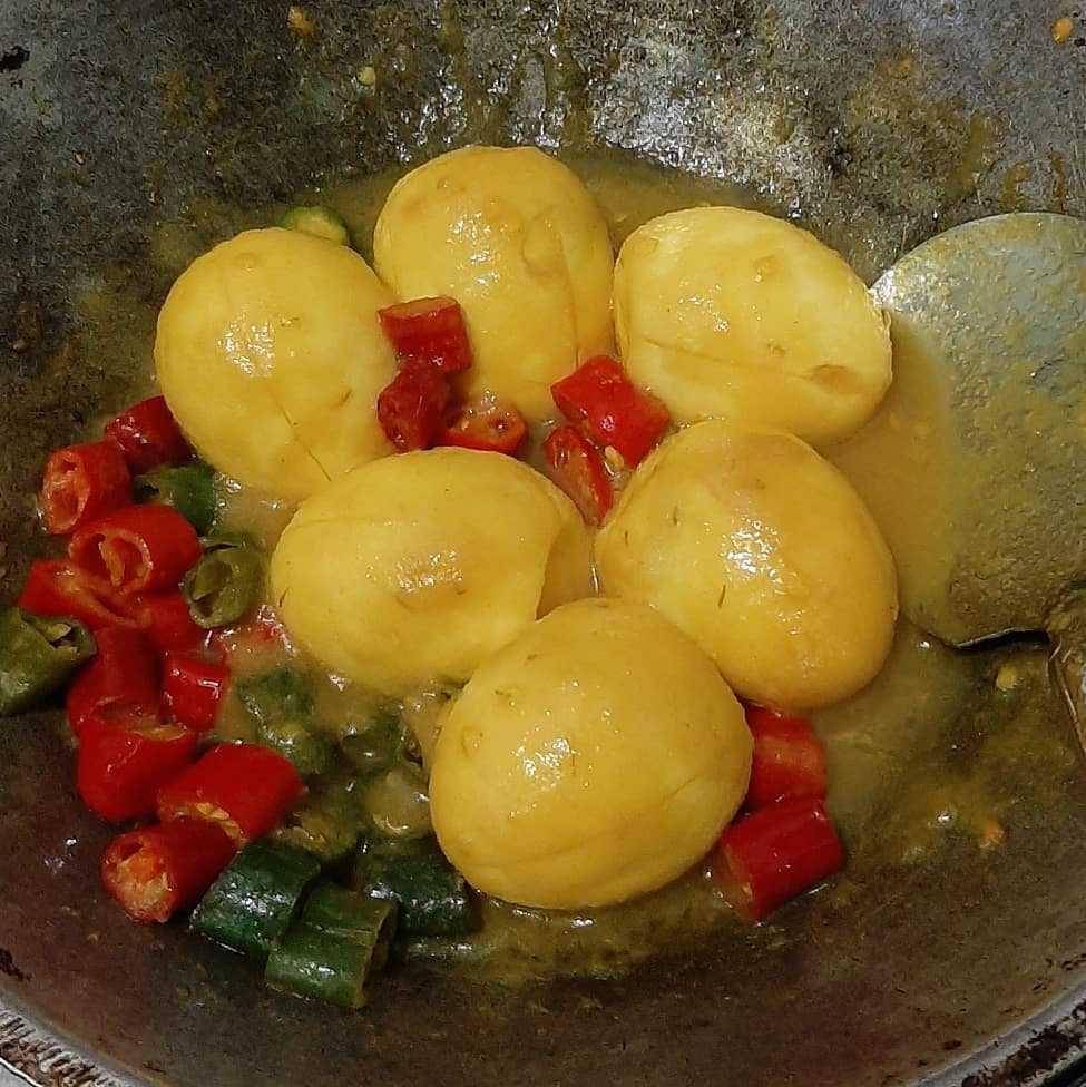 Ilustrasi memasak acar tigu(instagram.com/h.e.r.l.i.n.a.c.s)