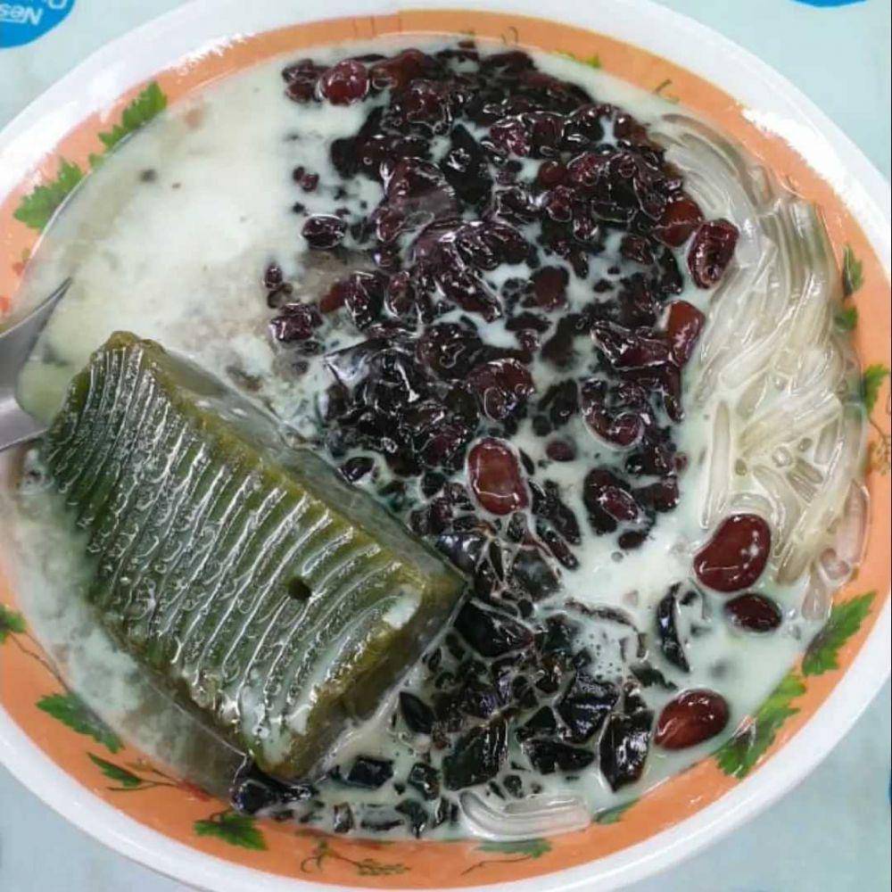 Ce hun tiau (instagram.com/enytjitra)