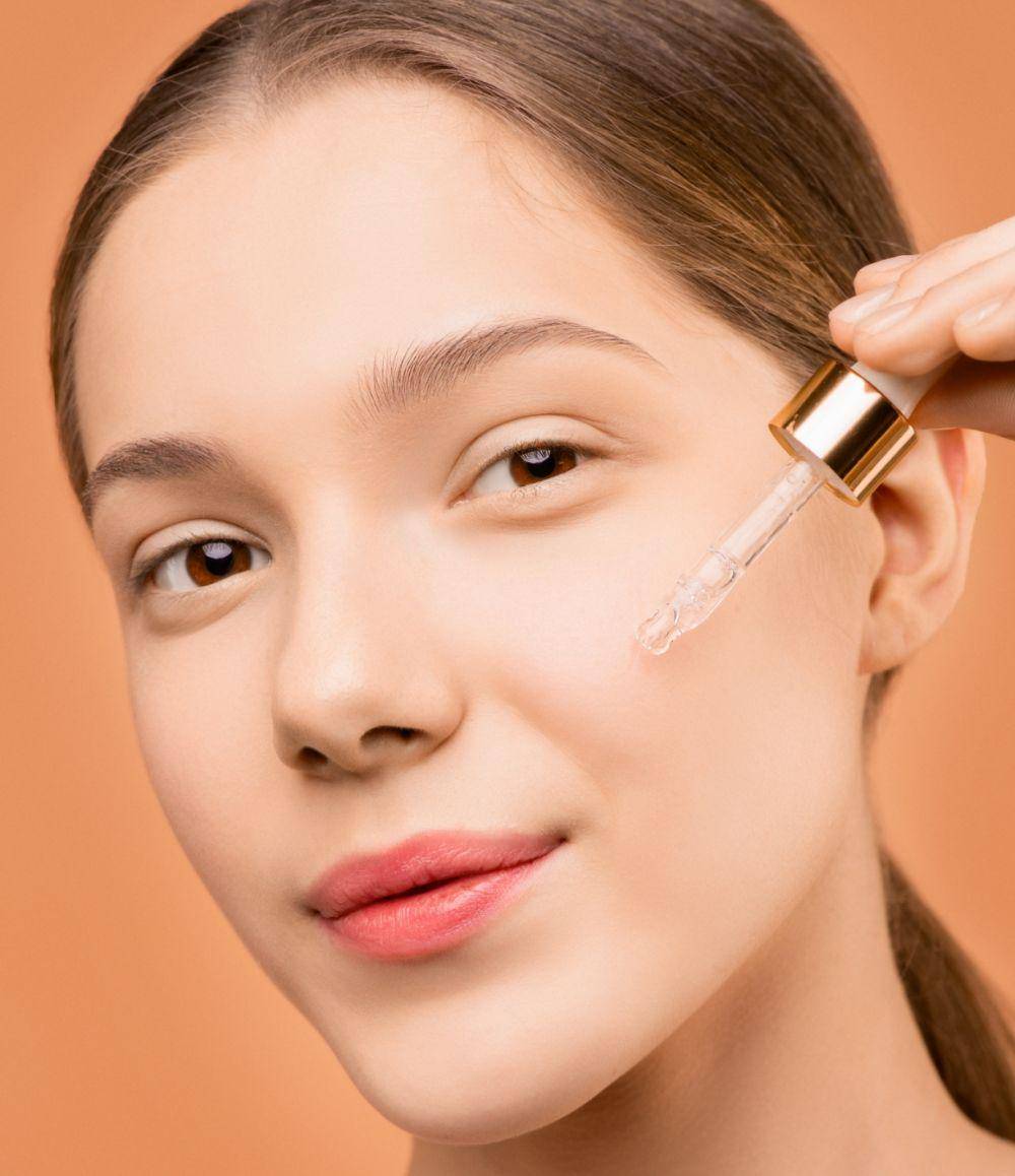 ilustrasi menerapkan skincare (pexels.com/Shiny Diamond)