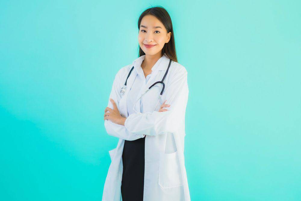 ilustrasi dokter (freepik.com/lifeforstock)