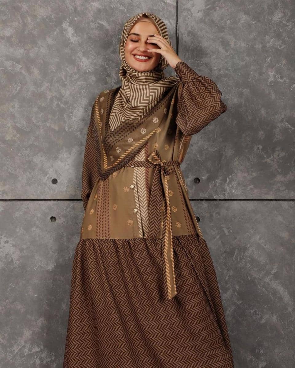 Gamis Syar'i untuk Lebaran (instagram.com/shireensungkar)