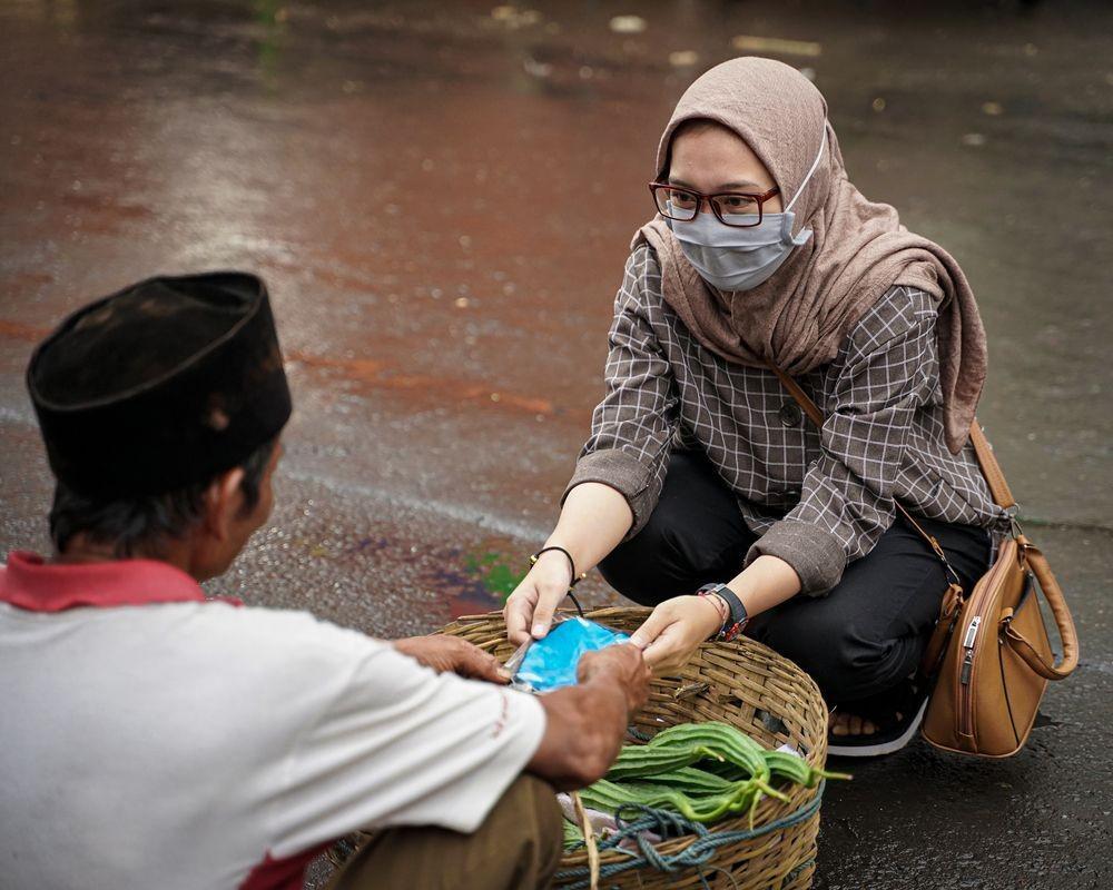 4 Langkah Kecil Sedekah yang Punya Dampak Besar, Kok Bisa?