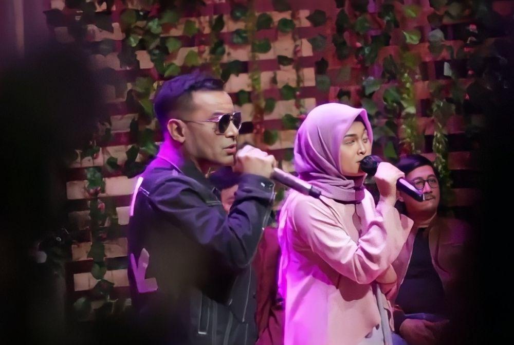 Rilis Lagu Duet, 10 Potret Judika Bersama Nurlela Penyanyi Disabilitas