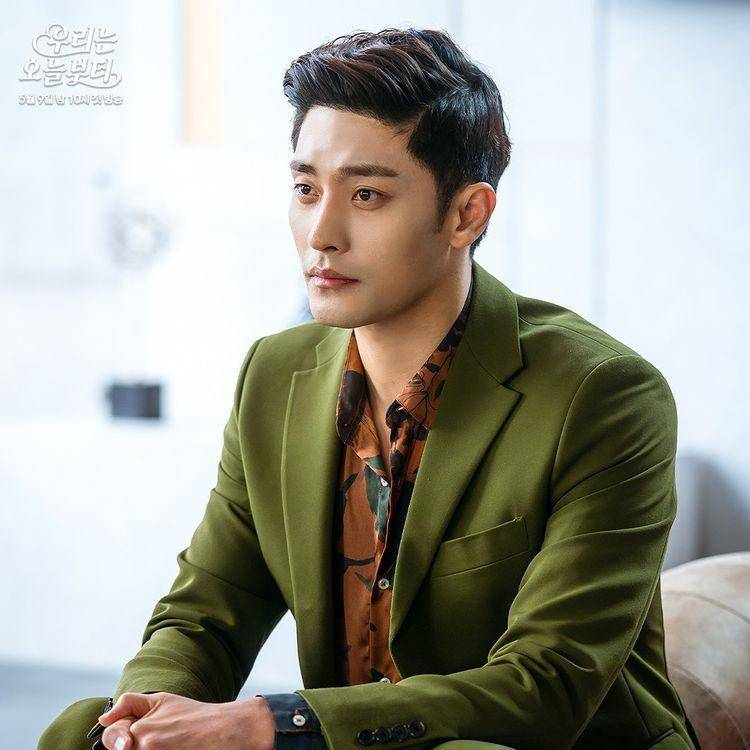 Sung Hoon dalam drama Woori the Virgin (Dok. SBS)