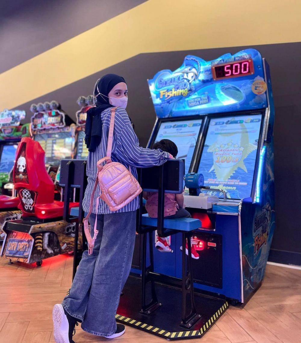 potret Putri Anne momong anak (instagram.com/anneofficial1990)