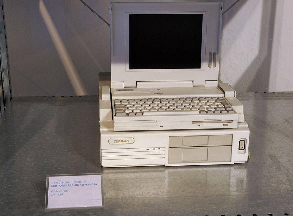 Produk buatan COMPAQ bernama Postable 386 menjadi salah satu yang tercanggih di awal 1990. (wikimedia.org/Kolossos)