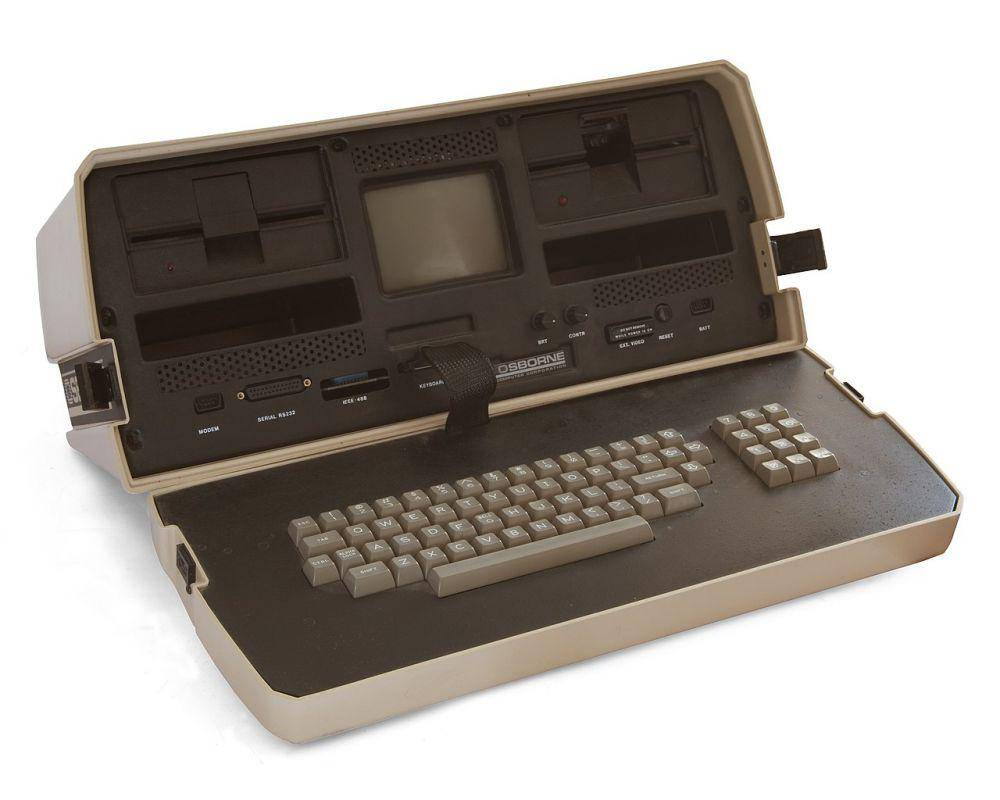 Laptop pertama di dunia yang dirilis 1981 bernama Osborne 1. (wikimedia.org/Bilby)