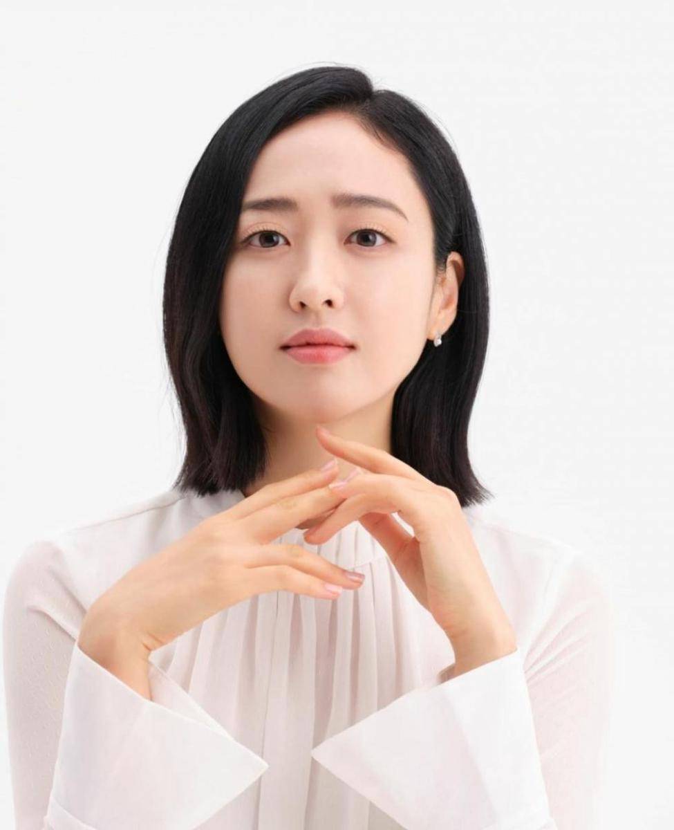 Kim Min Jung (instagram.com/min_joung_kim)