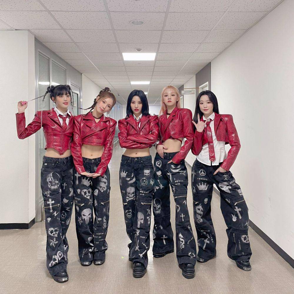 (G)I-DLE (twitter.com/G_I_DLE)