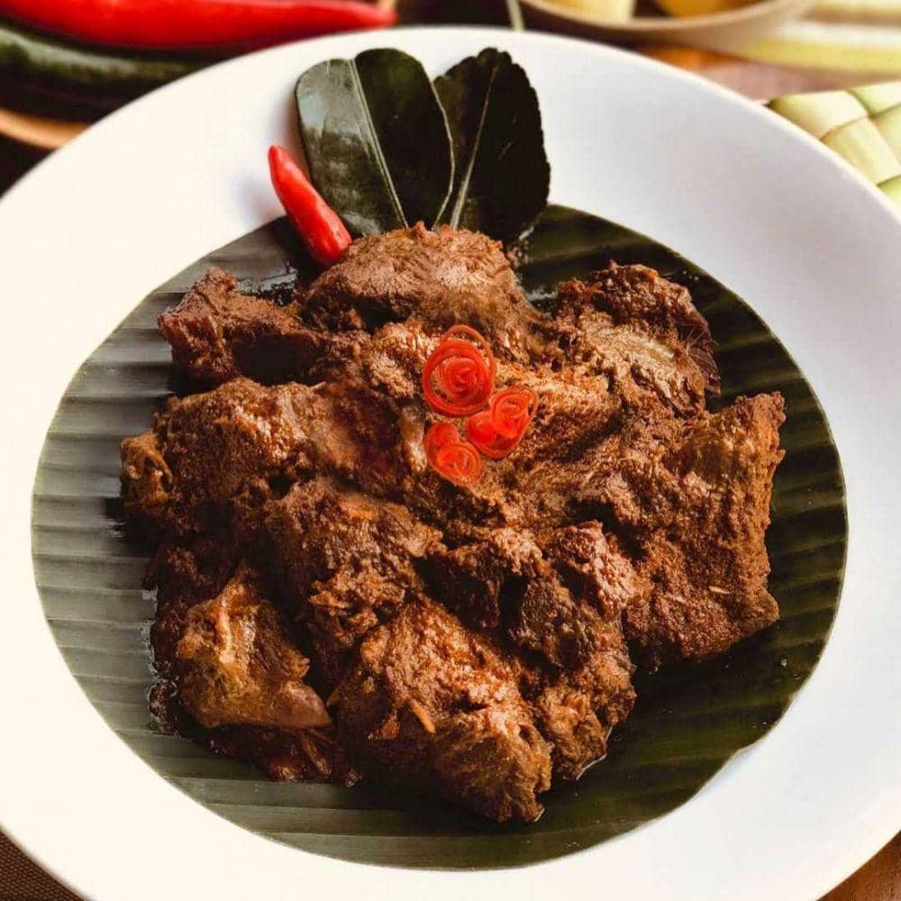 rendang (instagram.com/alunalunindonesia)