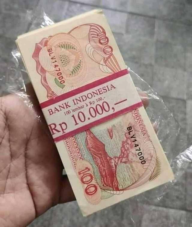 uang THR (instagram.com/anak90anpastitau)
