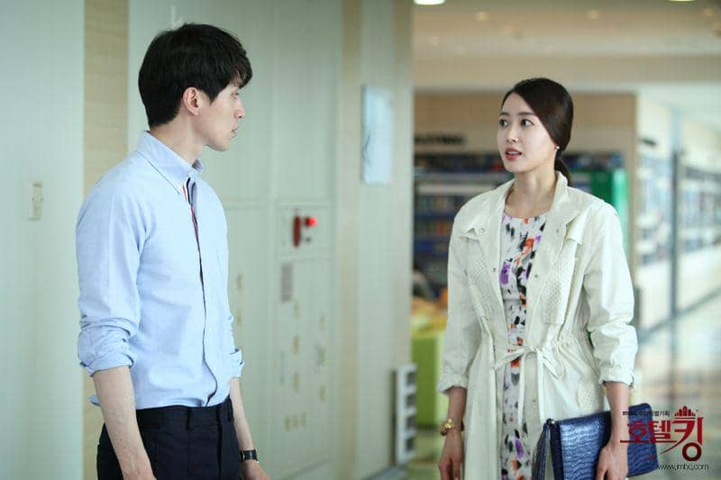potret Lee Dong Wook sebagai Cha Jae Wan dan Wang Ji Hye sebagai Song Chae Kyung (dok. MBC/Hotel King)
