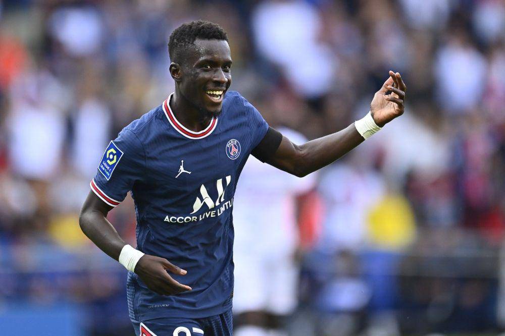 Idrissa Gueye (twitter.com/PSGindonesia)