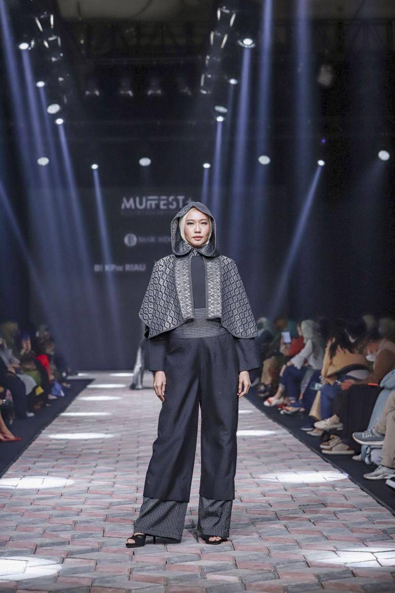 ilustrasi busana muslim modern ala Wignyo di MUFFEST+ 2022 (dok. Wignyo)