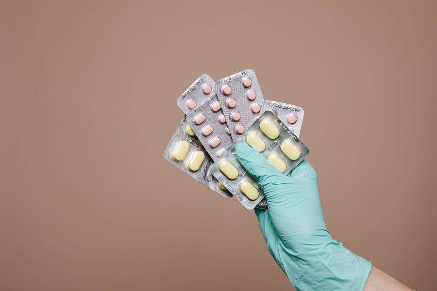 ilustrasi obat-obatan (pexels.com/karolina grabowska)