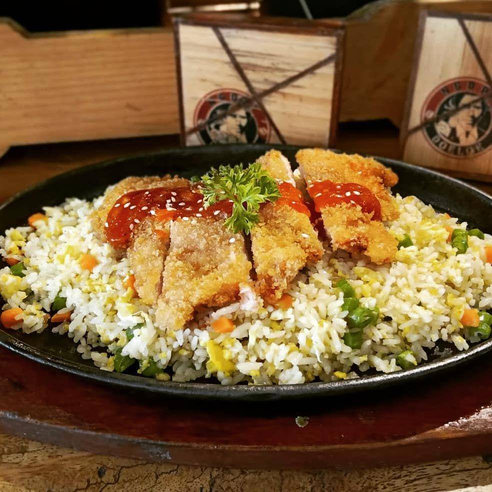 hidangan nasi goreng katsu di Ngopi Doeloe (instagram.com/ngopidoeloe)