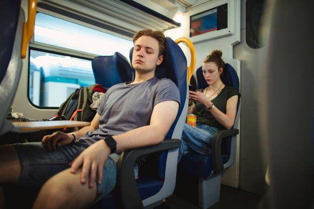 Ilustrasi penumpang tidur (Pexels.com/iStock)