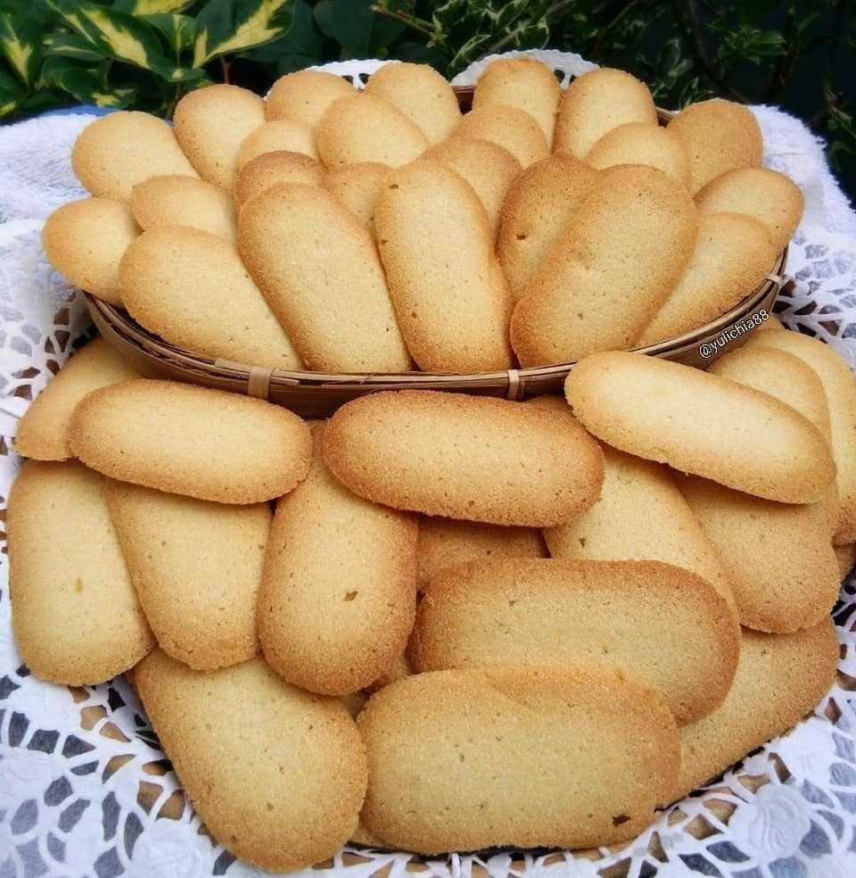 Lidah kucing pisang (instagram.com/bakingpemula)